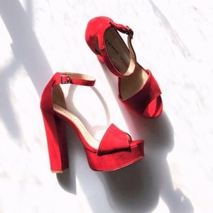 Chinese Laundry Platform Heels